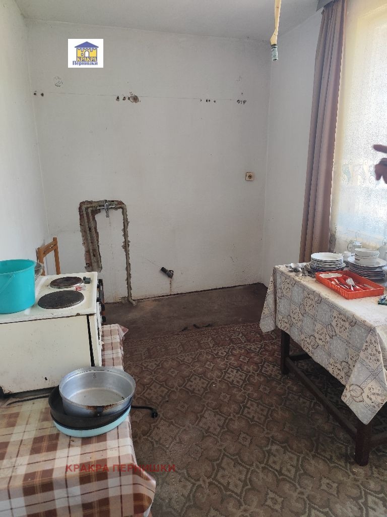 Продава КЪЩА, с. Селищен дол, област Перник, снимка 5 - Къщи - 54957017