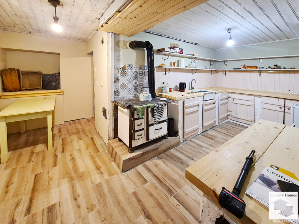 Продава КЪЩА, с. Долна Липница, област Велико Търново, снимка 2 - Къщи - 52006126