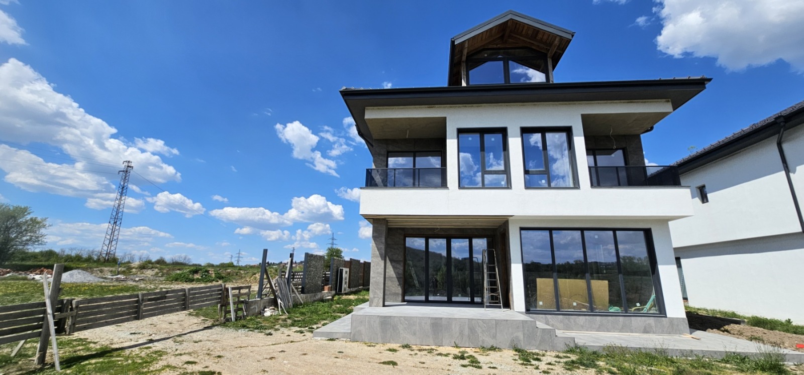 Продава КЪЩА, с. Вакарел, област София област