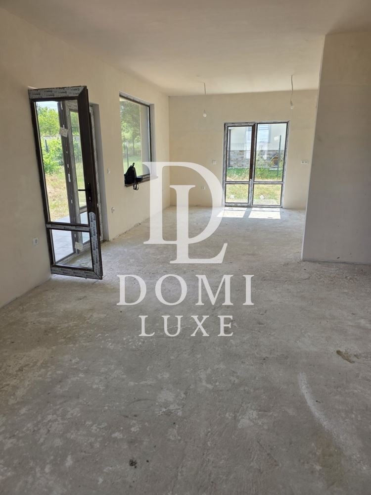 Продава  Къща област Варна , с. Равна гора , 245 кв.м | 71818303 - изображение [4]