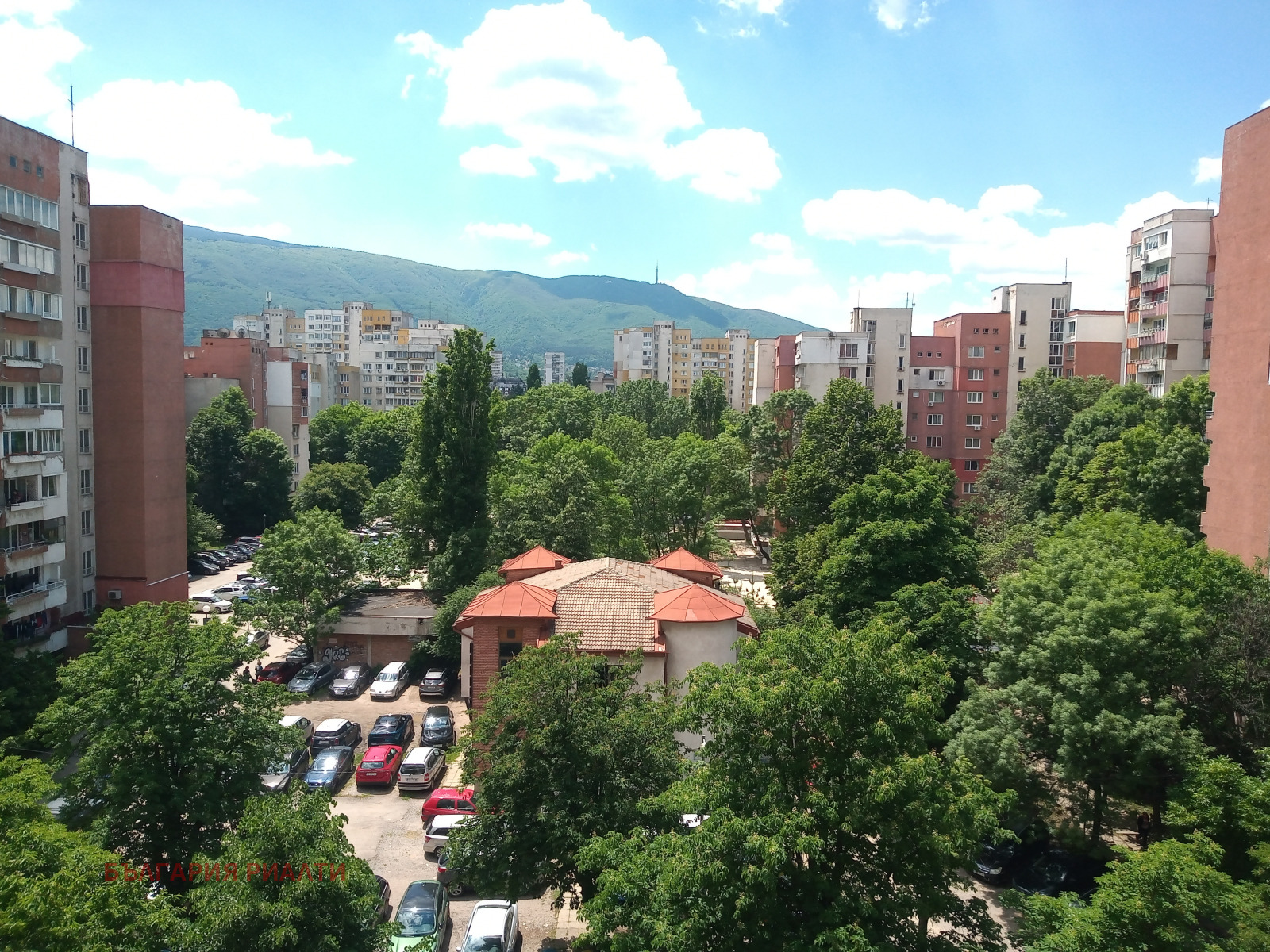 Продава 2-СТАЕН, гр. София, Белите брези