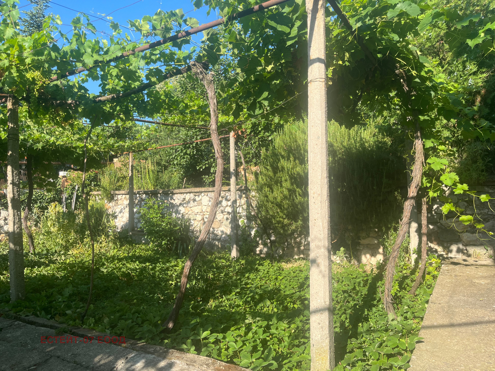 Продава КЪЩА, с. Марково, област Пловдив, снимка 2 - Къщи - 50852019