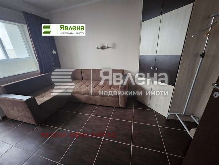 Продава 2-СТАЕН, гр. Бургас, Изгрев, снимка 3 - Aпартаменти - 47112397