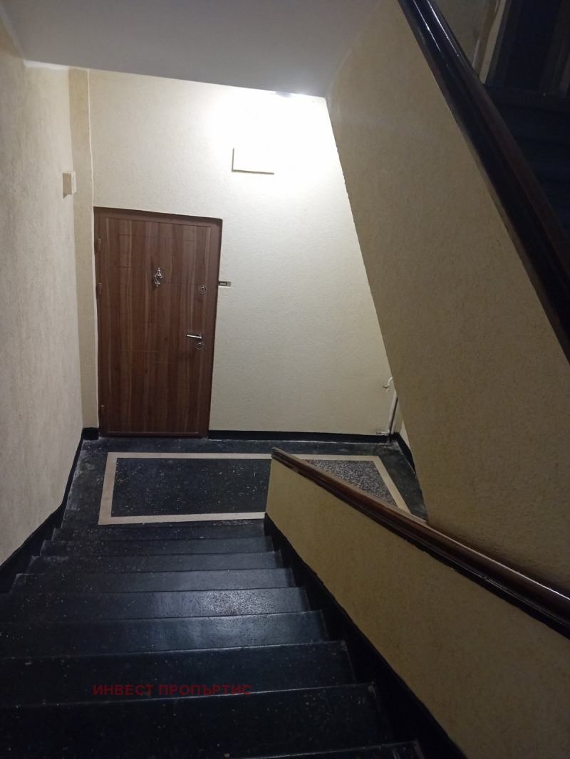 Na prodej  1 ložnice Sofia , Centar , 70 m2 | 68525073 - obraz [4]