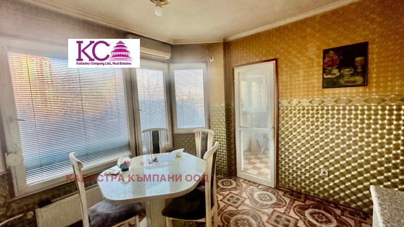 Продава 3-СТАЕН, гр. София, Борово, снимка 2 - Aпартаменти - 49559567