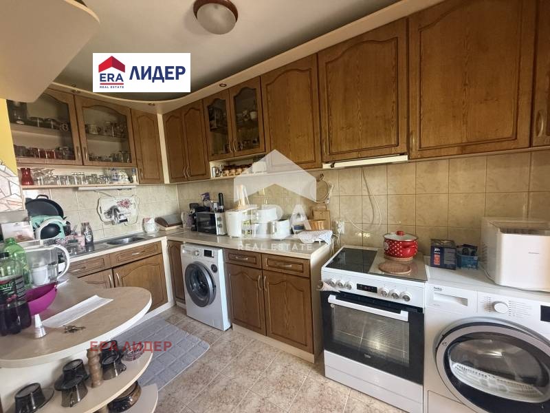 Продава 4-СТАЕН, гр. Русе, Дружба 2, снимка 4 - Апартаменти - 55004735