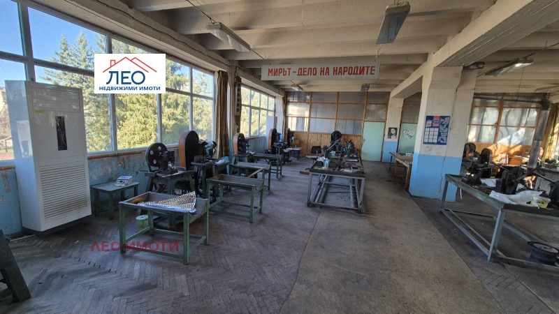 Продава СКЛАД, гр. Севлиево, област Габрово, снимка 3 - Складове - 52696703