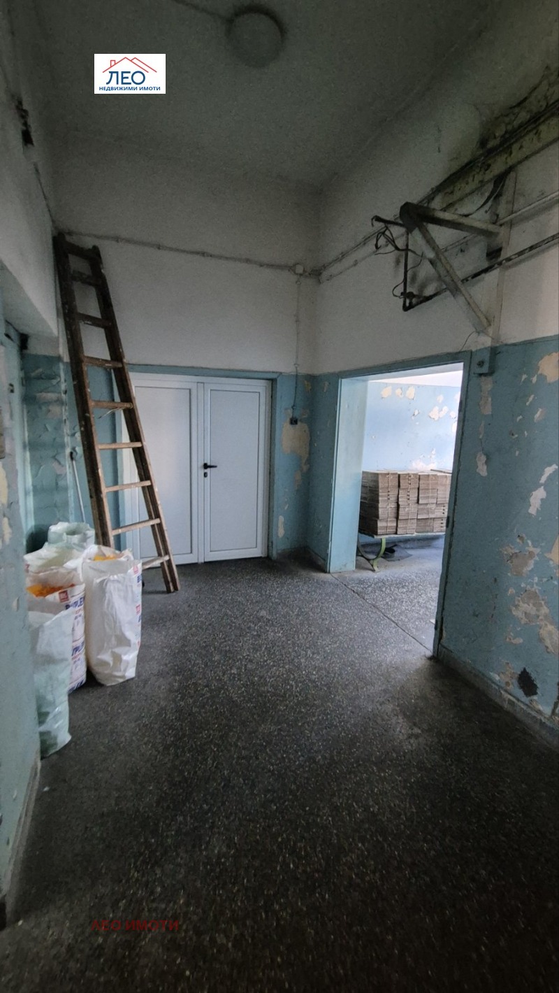 Продава СКЛАД, гр. Севлиево, област Габрово, снимка 7 - Складове - 52696703