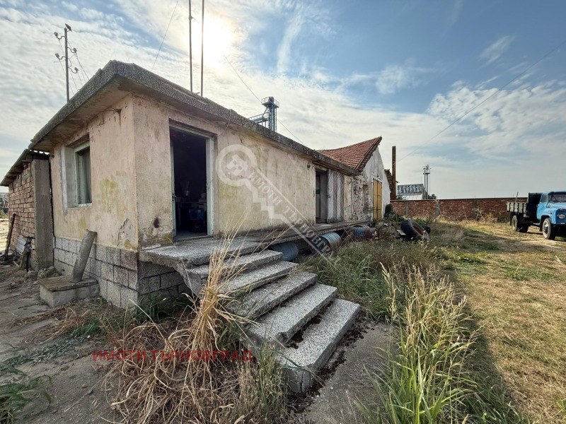 Till salu  Industribyggnad region Veliko Tarnovo , Kozarevec , 2400 kvm | 99598129 - bild [7]