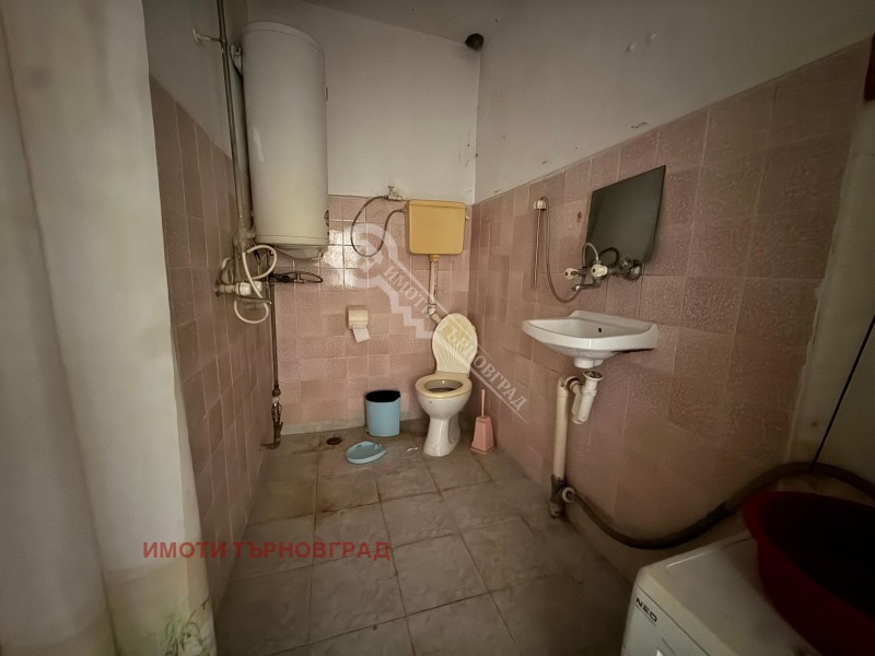 Till salu  Industribyggnad region Veliko Tarnovo , Kozarevec , 2400 kvm | 99598129 - bild [4]