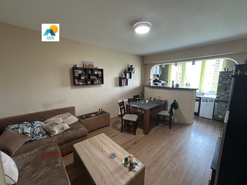 Te koop  1 slaapkamer Sofia , Nadezjda 2 , 67 m² | 94273279