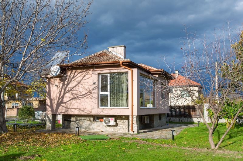 Продава КЪЩА, с. Оризари, област Пловдив, снимка 2 - Къщи - 53035646