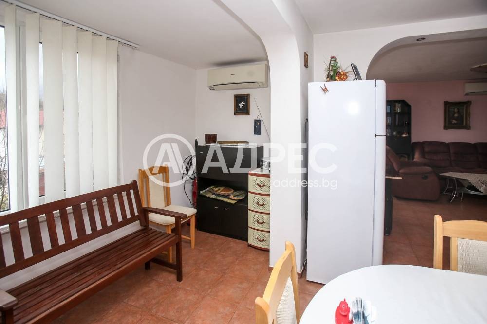 Продава КЪЩА, гр. София, гр. Банкя, снимка 13 - Къщи - 50779480