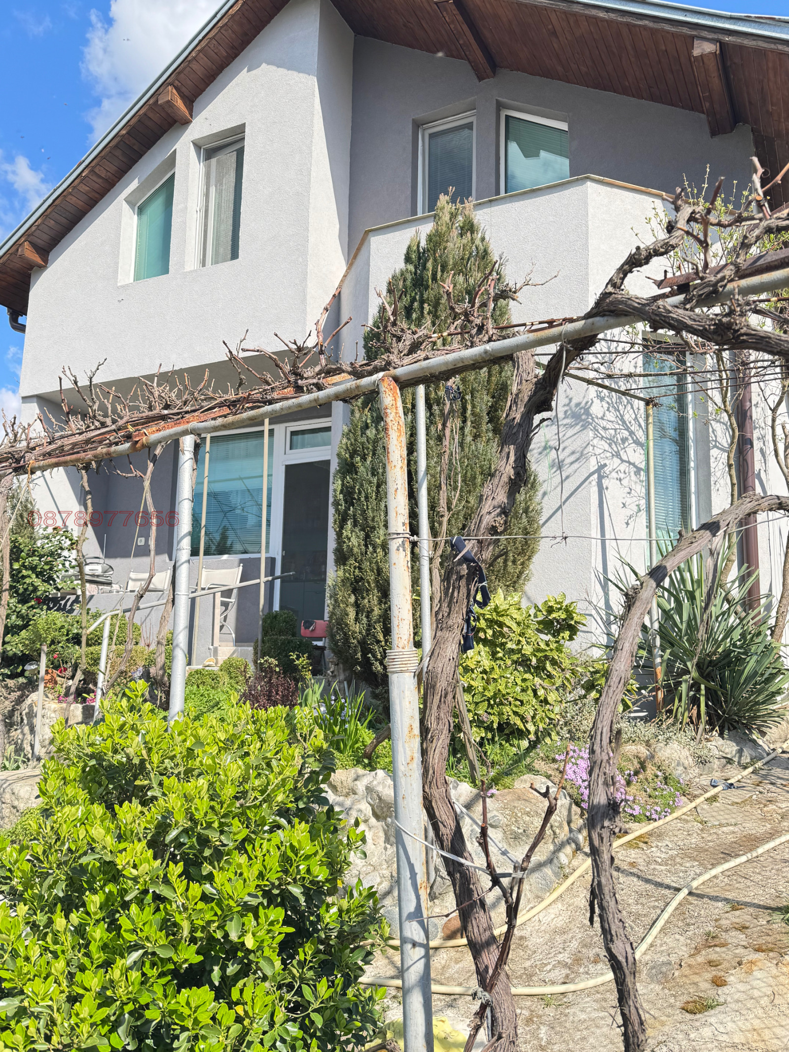 Продава КЪЩА, с. Стоб, област Кюстендил