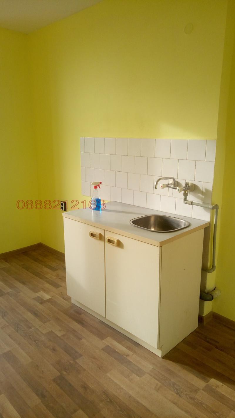 Продава 3-СТАЕН, гр. Бяла Слатина, област Враца, снимка 11 - Апартаменти - 52781608