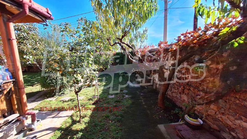 Продава КЪЩА, с. Левски, област Пазарджик, снимка 12 - Къщи - 52249597