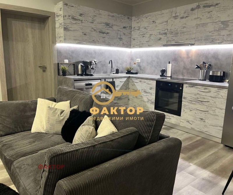 Продава КЪЩА, с. Правище, област Пловдив, снимка 2 - Къщи - 53326317