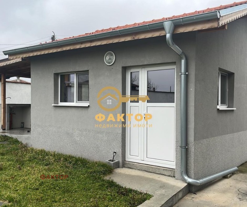 Продава КЪЩА, с. Правище, област Пловдив, снимка 13 - Къщи - 53326317