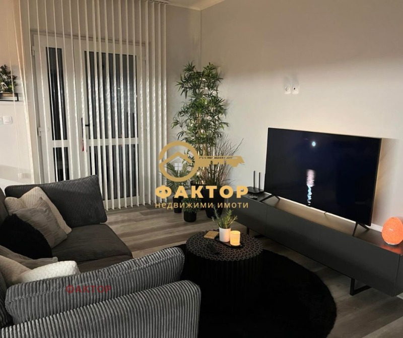 Продава КЪЩА, с. Правище, област Пловдив, снимка 5 - Къщи - 53326317