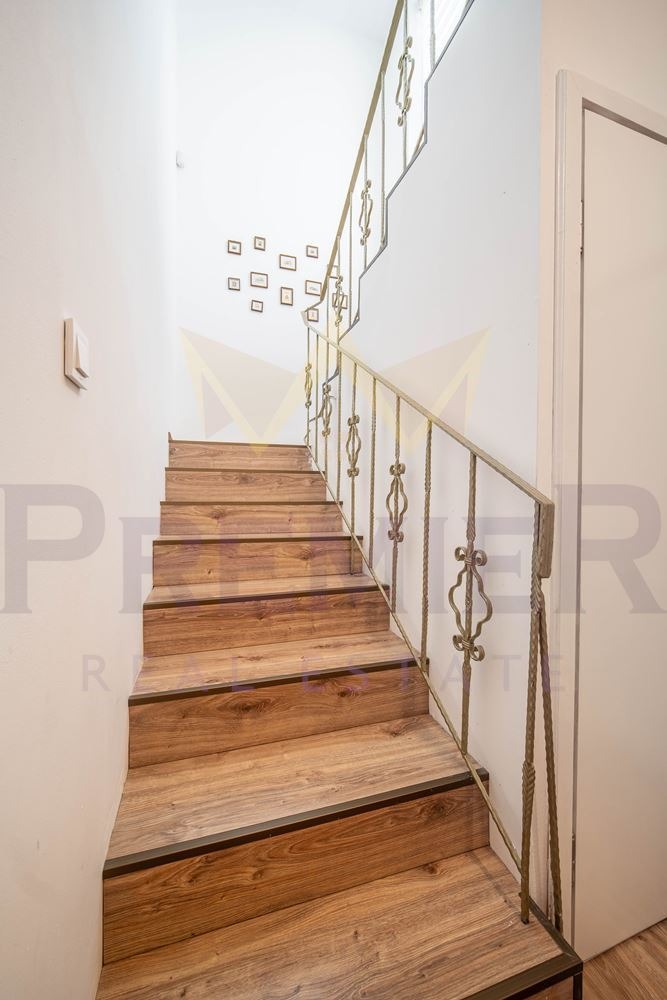 Продава КЪЩА, с. Рогозина, област Добрич, снимка 14 - Къщи - 56673812
