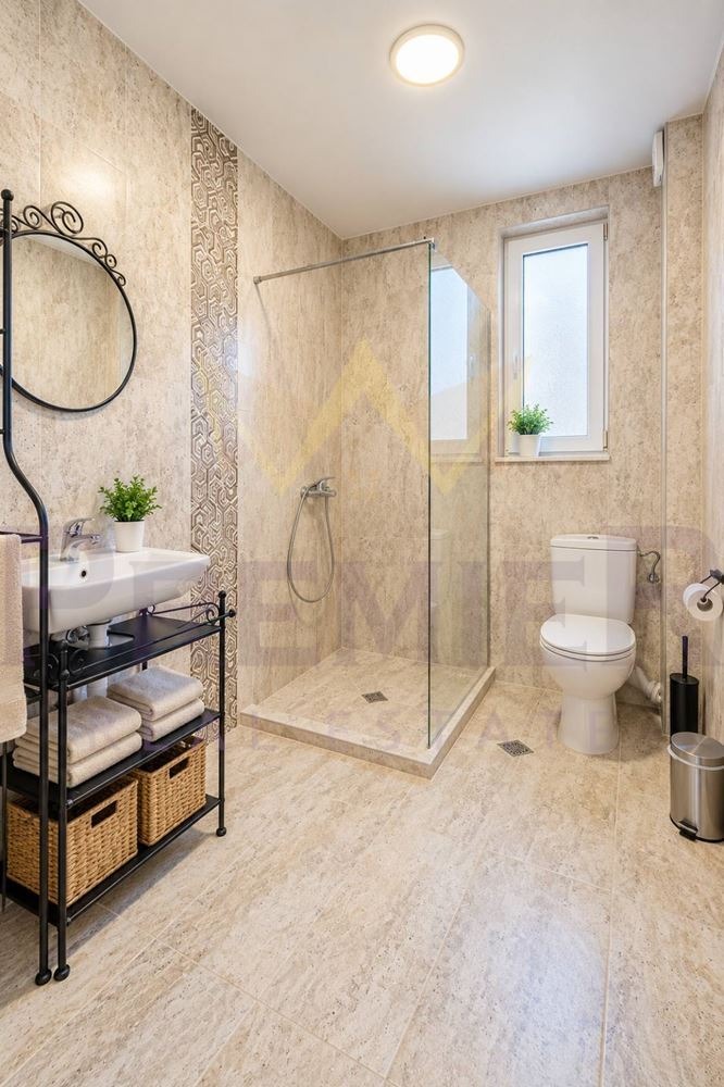 Продава КЪЩА, с. Рогозина, област Добрич, снимка 8 - Къщи - 56673812