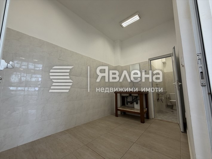 Продава МАГАЗИН, гр. Пловдив, Тракия, снимка 5 - Магазини - 55083115