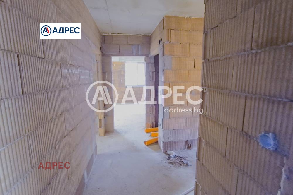 Продава МНОГОСТАЕН, гр. Варна, Център, снимка 4 - Апартаменти - 54136013