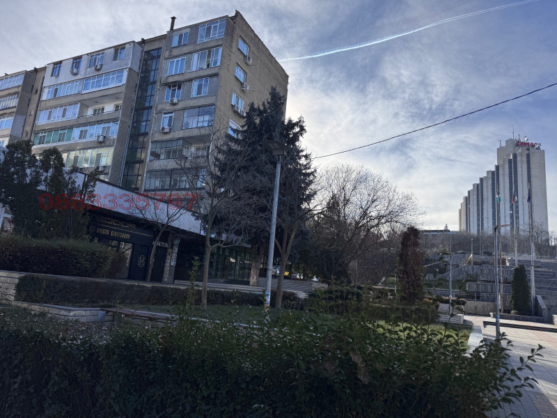 Продава 3-СТАЕН, гр. Разград, Център