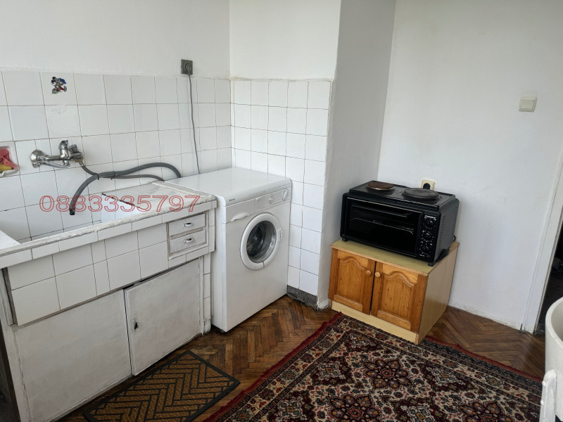 Продава 3-СТАЕН, гр. Разград, Център, снимка 3 - Апартаменти - 52784338