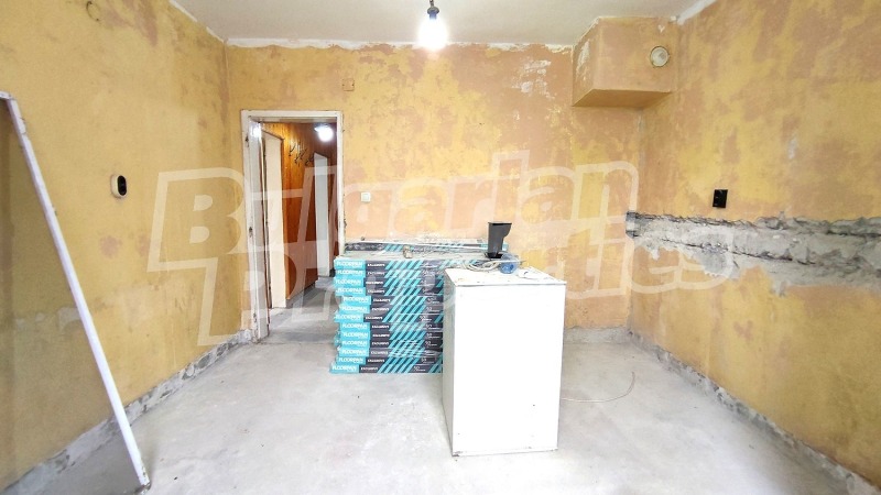 Продава МНОГОСТАЕН, гр. Раднево, област Стара Загора, снимка 11 - Апартаменти - 52748199