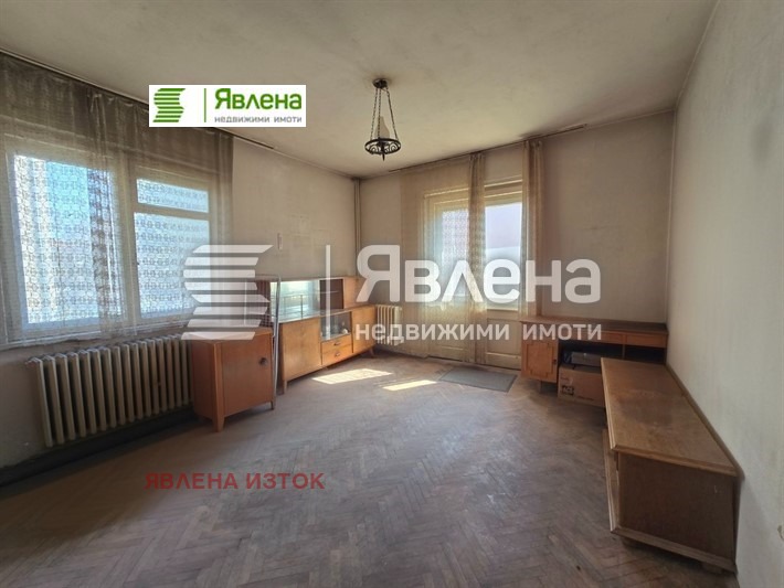 Продава ЕТАЖ ОТ КЪЩА, гр. София, Изток, снимка 5 - Етаж от къща - 55304976