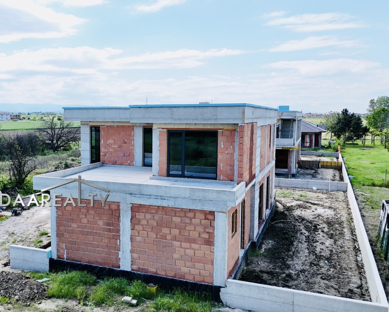 À venda  Casa Plovdiv , Komatevsko chose , 345 m² | 49255990 - imagem [5]