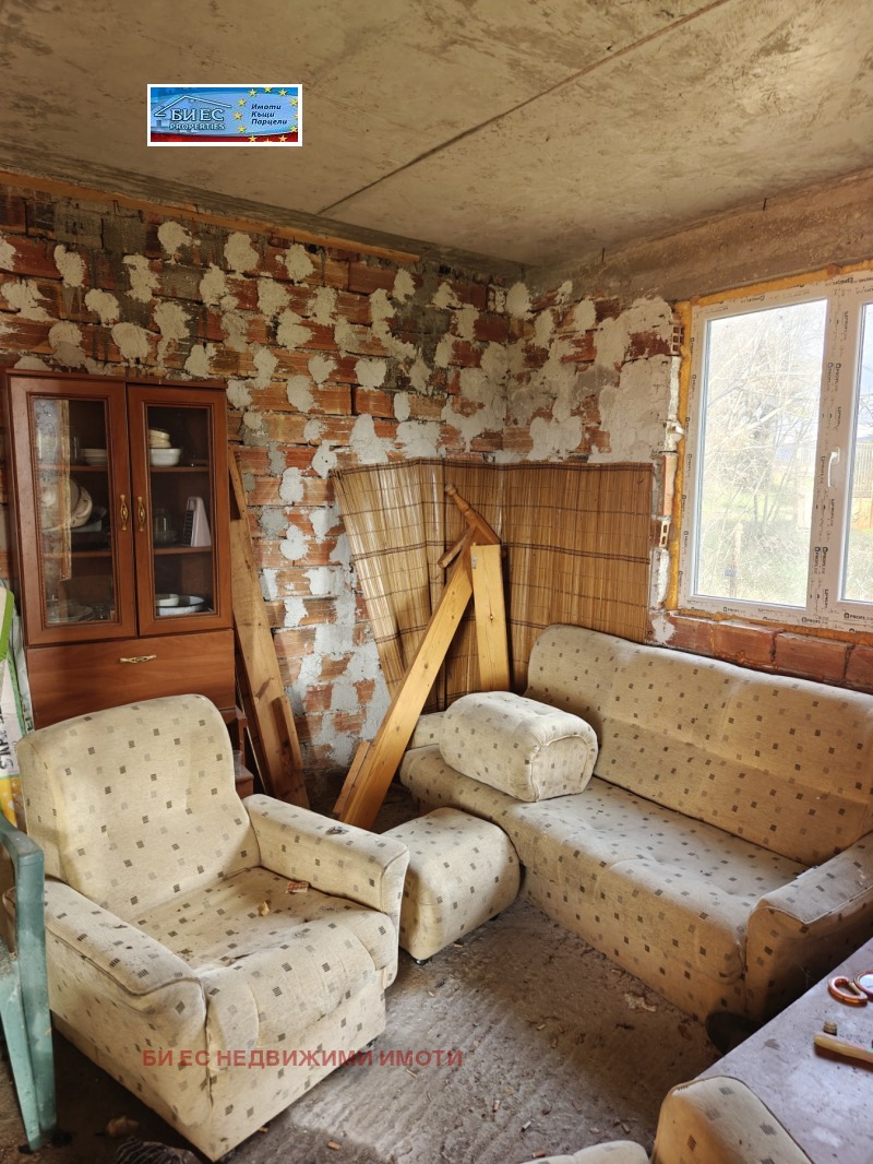 Продава КЪЩА, с. Големо Бучино, област Перник, снимка 7 - Къщи - 52769639