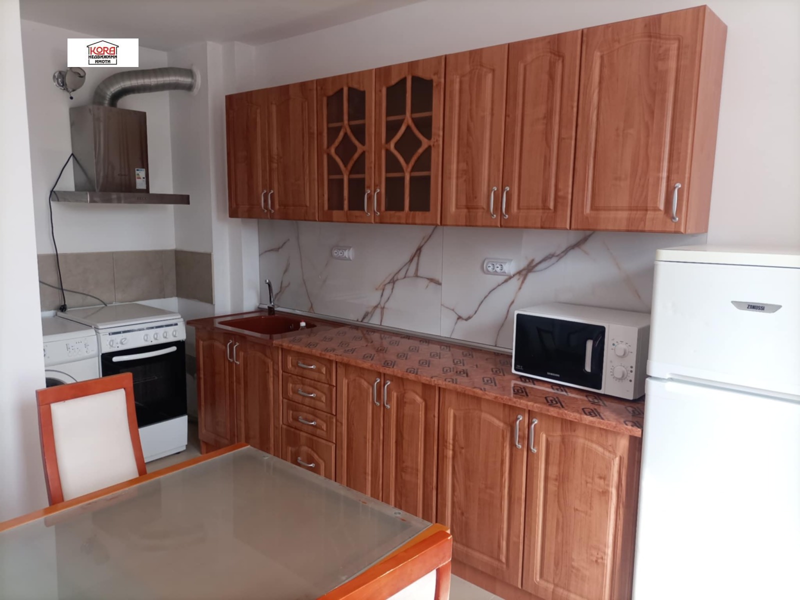 Продава 3-СТАЕН, гр. Плевен, Идеален център, снимка 3 - Апартаменти - 56197418