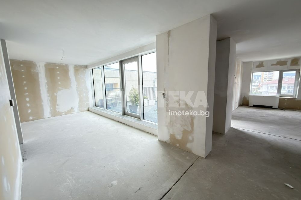 Продава МНОГОСТАЕН, гр. София, Изток, снимка 5 - Апартаменти - 54148605