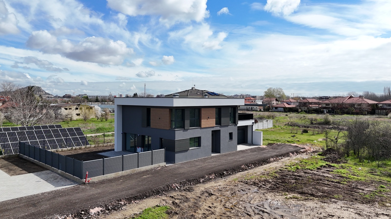 Продава КЪЩА, гр. Пловдив, Коматевско шосе