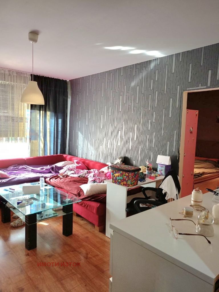 Na sprzedaż  2 sypialnie Pernik , Iztok , 87 mkw | 31899573 - obraz [4]