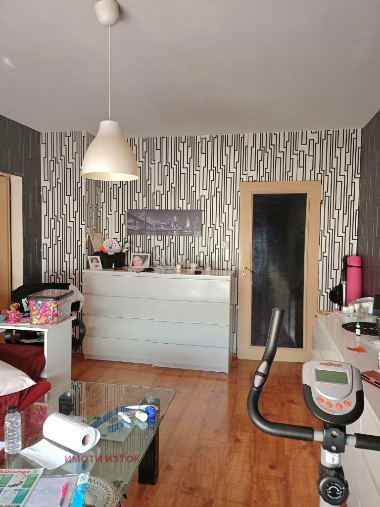 Na sprzedaż  2 sypialnie Pernik , Iztok , 87 mkw | 31899573 - obraz [3]