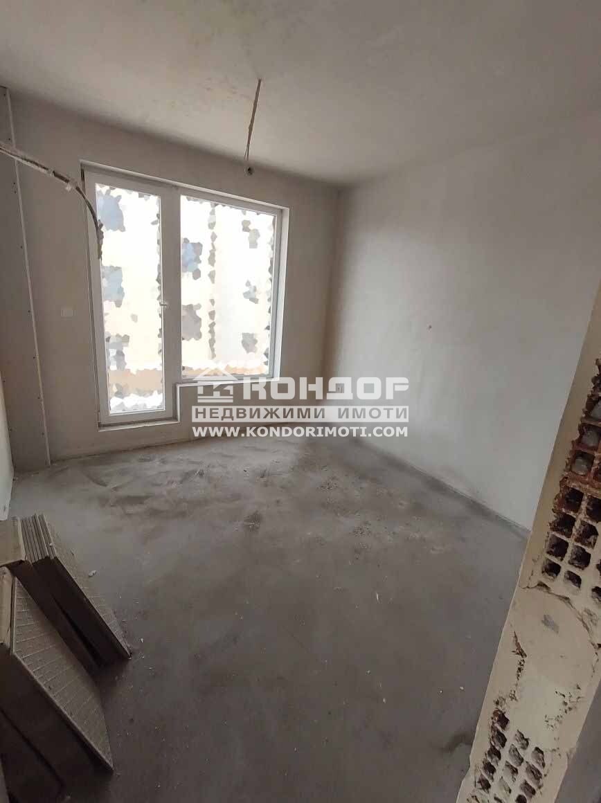 Продава 2-СТАЕН, гр. Пловдив, Остромила, снимка 2 - Апартаменти - 49955660