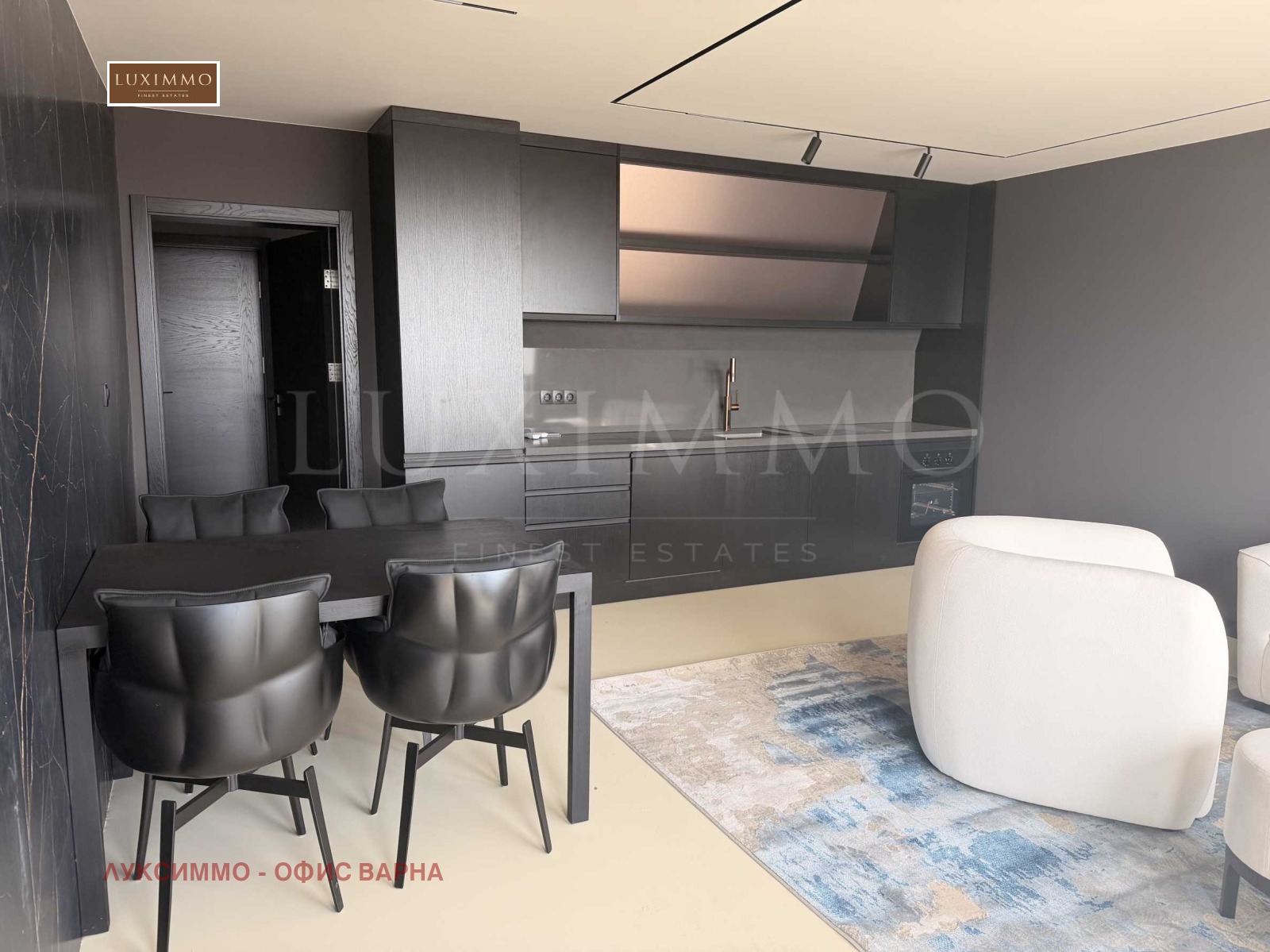 Продава 2-СТАЕН, гр. Варна, Център, снимка 16 - Апартаменти - 54229000