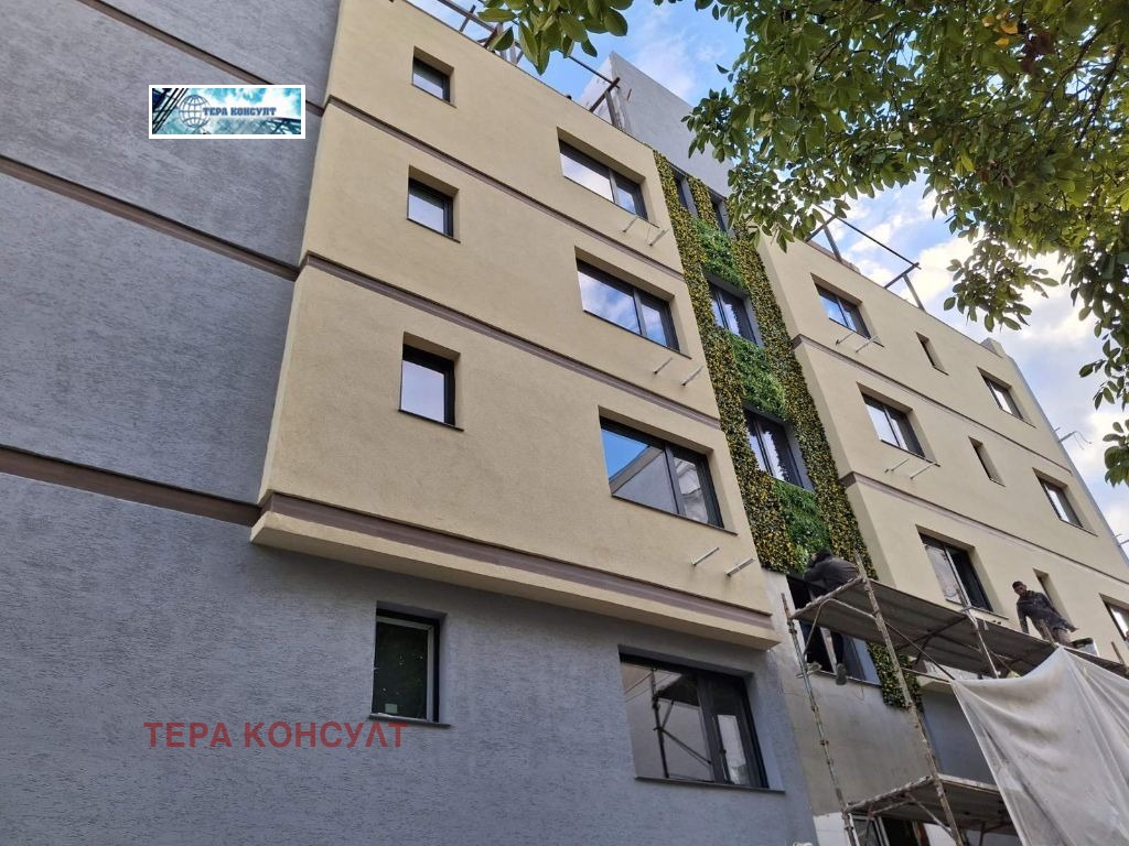 Продава 2-СТАЕН, гр. Плевен, Широк център