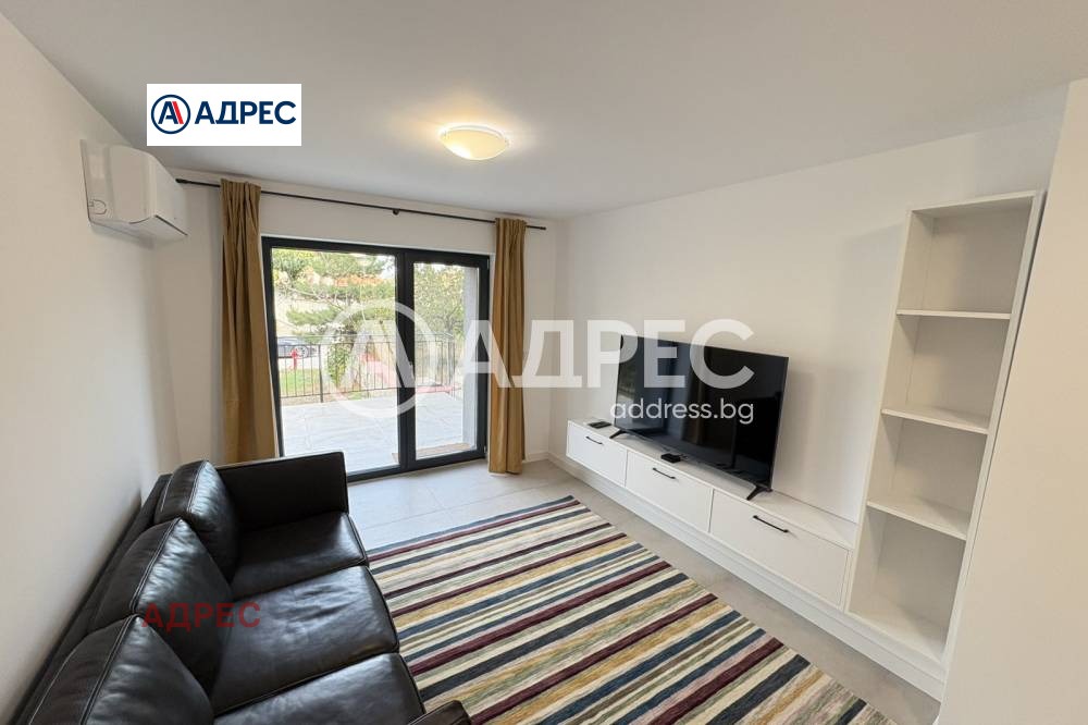 Продава МНОГОСТАЕН, гр. Варна, Галата, снимка 2 - Апартаменти - 54075952