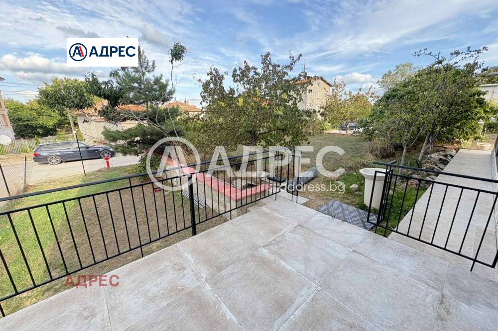 Продава МНОГОСТАЕН, гр. Варна, Галата, снимка 4 - Апартаменти - 54075952