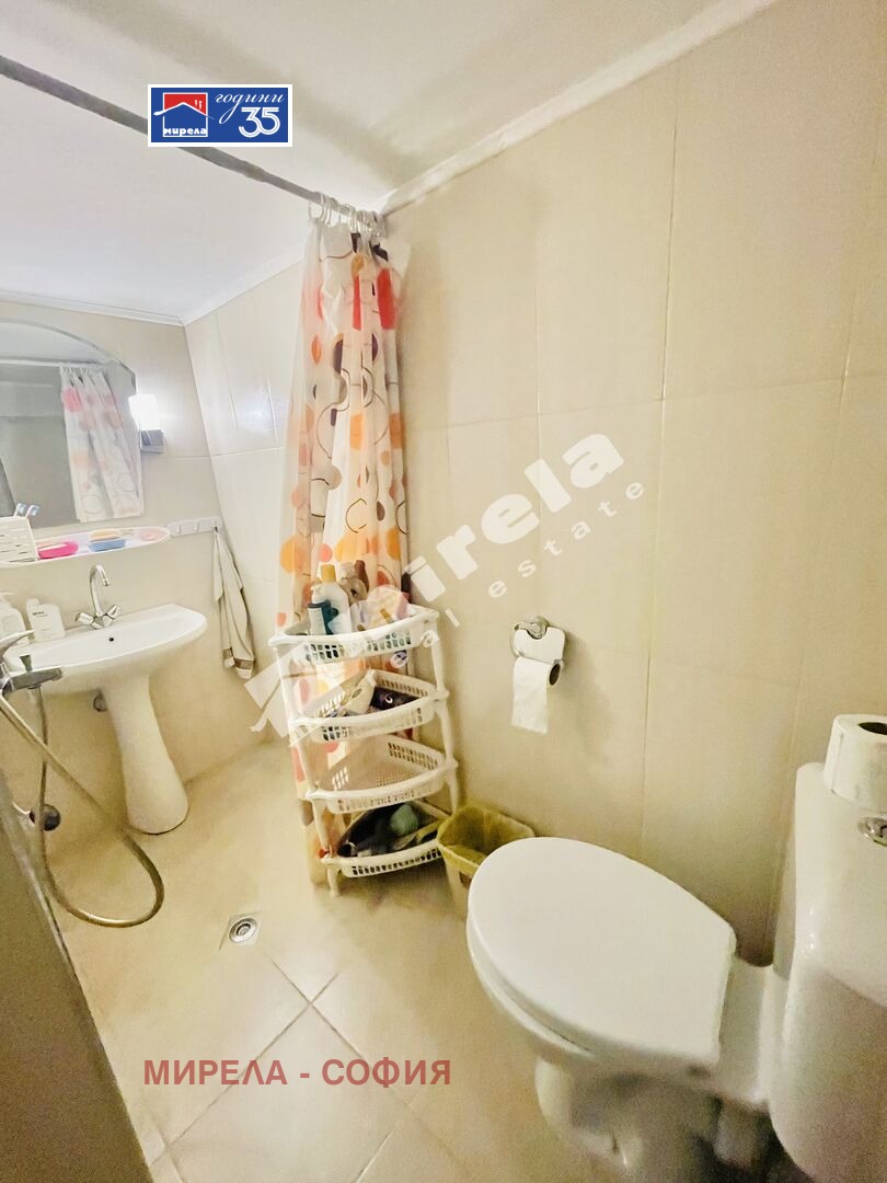 Продава ЕТАЖ ОТ КЪЩА, гр. София, Център, снимка 11 - Етаж от къща - 54112180