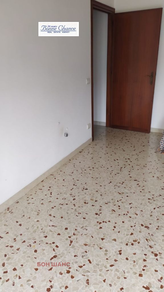 Eladó  2 hálószobás Sofia , Centar , 95 négyzetméter | 28347207 - kép [2]