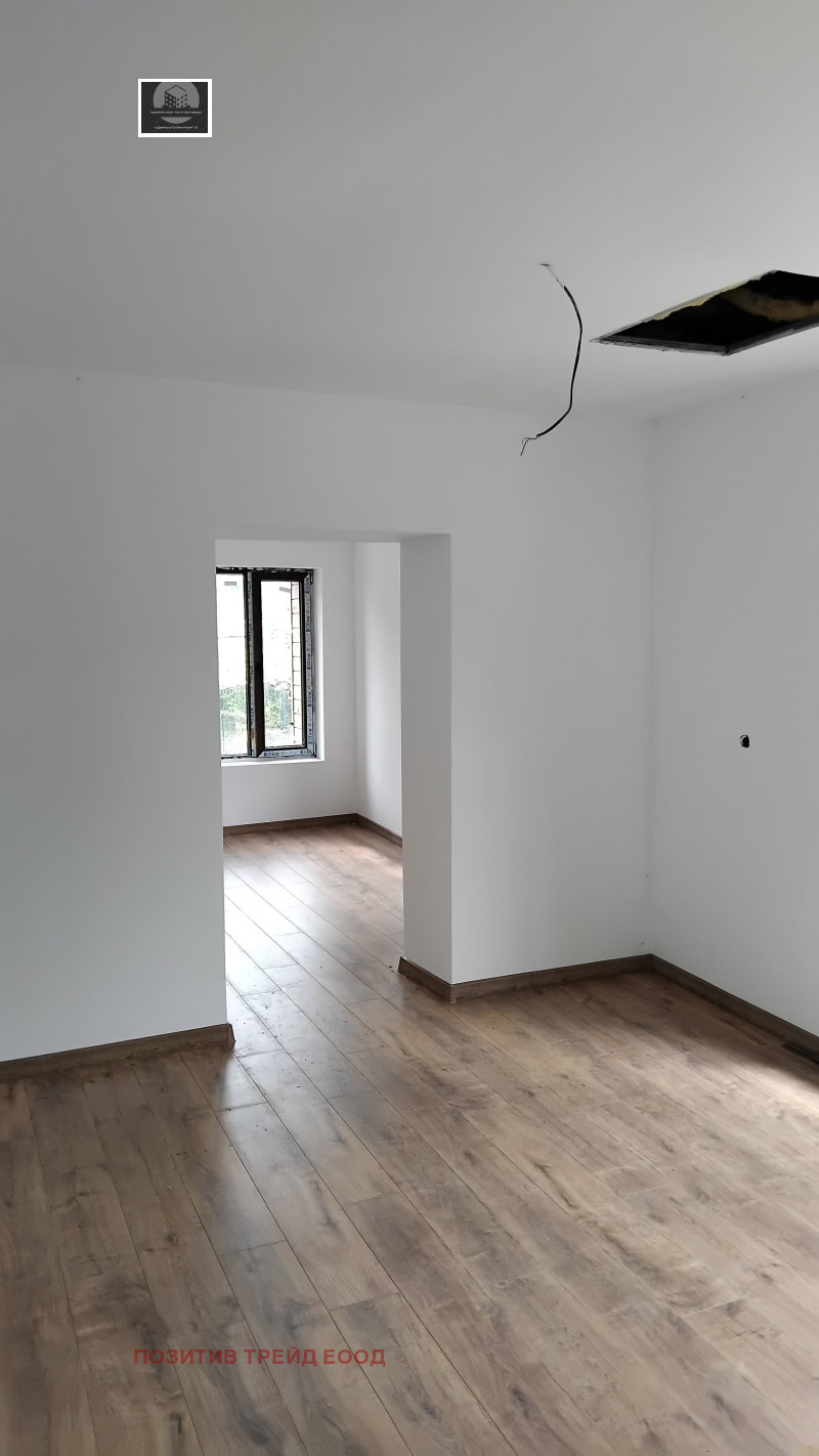 Продается  Дом область Кюстендил , Дупница , 170 кв.м | 62738417 - изображение [8]