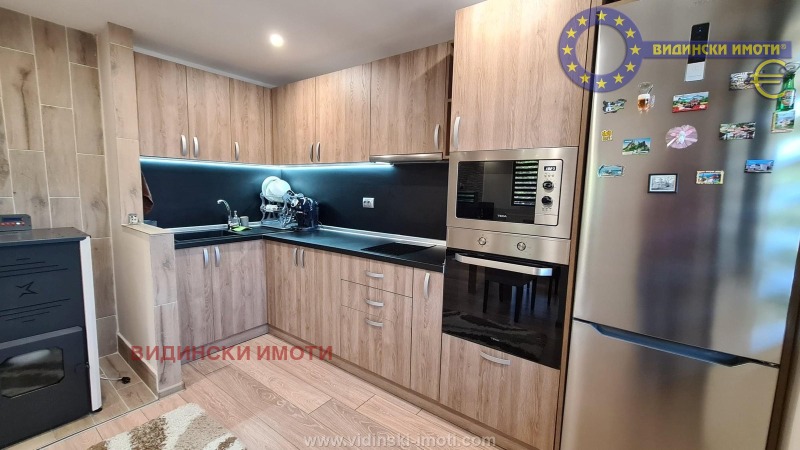 Продава КЪЩА, с. Слана бара, област Видин, снимка 3 - Къщи - 53518107