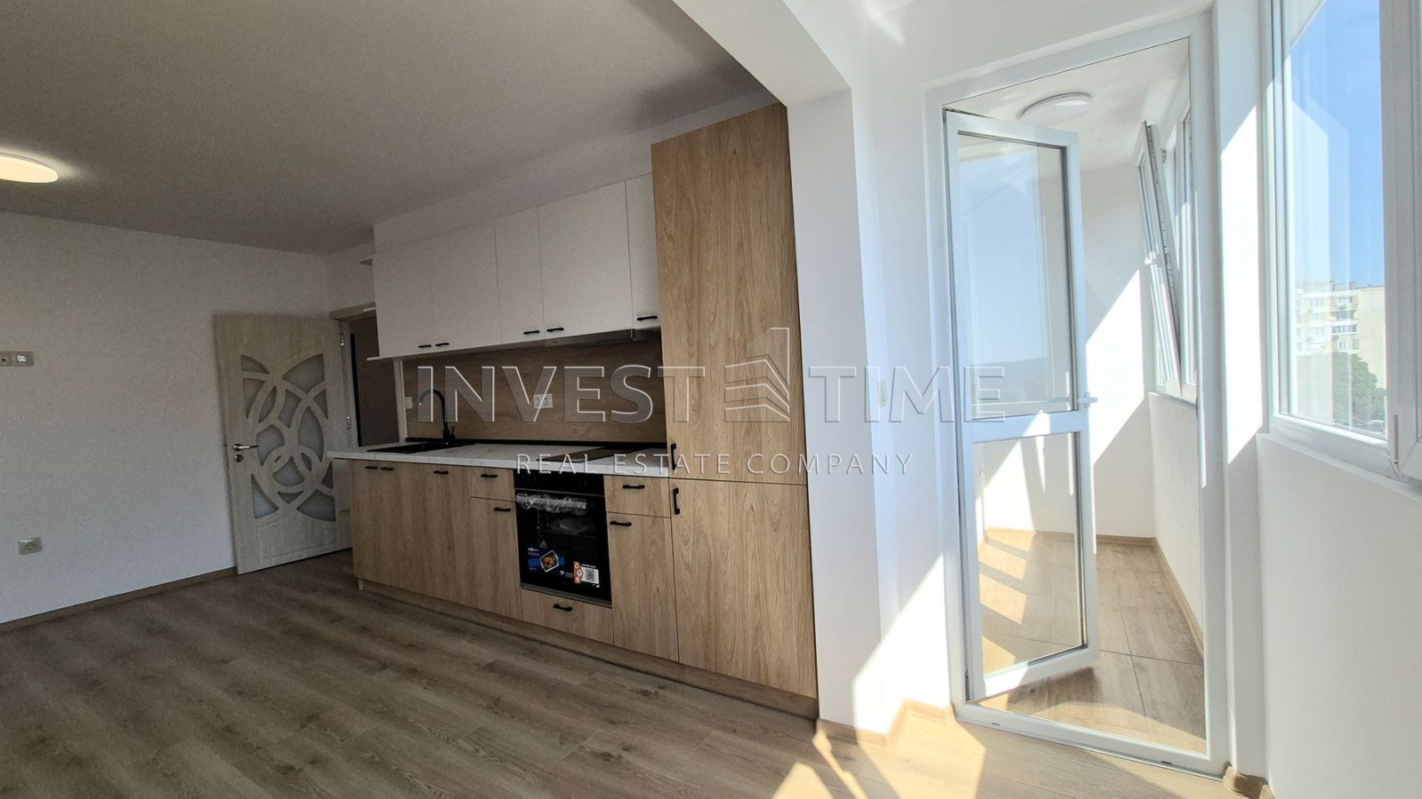 Продава 3-СТАЕН, гр. Варна, Гранд Мол, снимка 5 - Апартаменти - 55103406