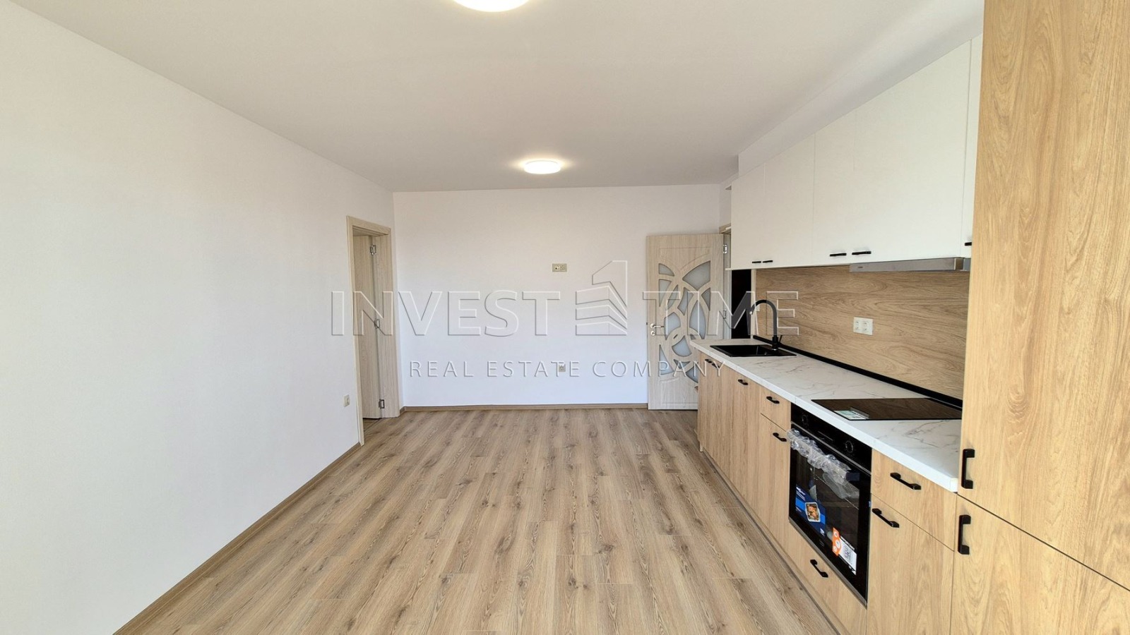 Продава 3-СТАЕН, гр. Варна, Гранд Мол, снимка 2 - Апартаменти - 55103406