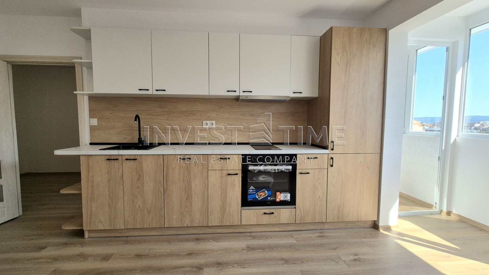 Продава 3-СТАЕН, гр. Варна, Гранд Мол, снимка 3 - Апартаменти - 55103406